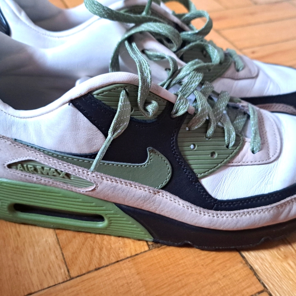 Nike Air Max Sneakers in Green and White